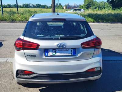 Hyundai i20 5 porte Connectline Argento usata Torino