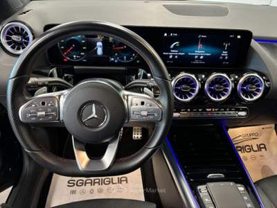 Mercedes-Benz GLA AMG Premium Automatico Nero usata Qualiano