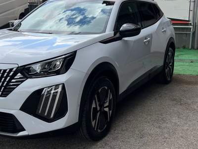 Peugeot 2008 S&S EAT8 Allure Bianco usata Cercola