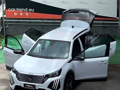 Peugeot 2008 S&S EAT8 Allure Bianco usata Cercola