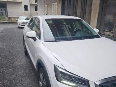 Audi Q2 "Privato vende  Audi Q2 30 TDI Audi Q2 30 2.0 tdi Admirer  Bianco usata Paternò