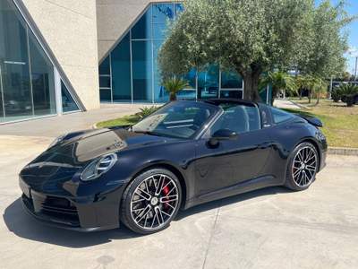 Porsche 911 992 911 Targa 4S - possibilità noleggio no scoring Nero usata Gela