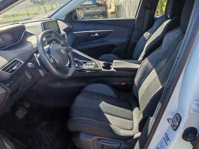 Peugeot 3008 Peugeot 3008 1.5 BlueHDi 130 CV Automatico EAT8 Bianco usata Giuliano di Roma