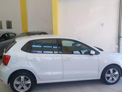 Volkswagen Polo EURO 6 NEOPATENTATI Bianco usata Follonica