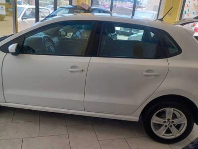 Volkswagen Polo EURO 6 NEOPATENTATI Bianco usata Follonica