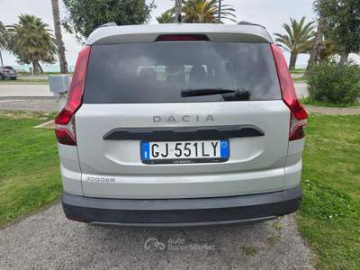 Dacia Jogger 1.0 tce Extreme Gpl 100cv Nero usata Grottammare