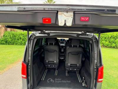 Mercedes-Benz Classe V Mercedes V 220 D Exclusive 9G-Tronic Plus Long Giallo usata Grottammare