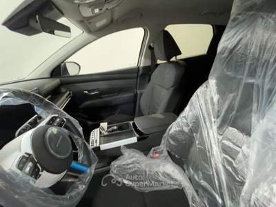 Hyundai Tucson HYUND TUCSON 1.6 CRDI 48V BUSINESS 2WD DCT Tucson 1.6 crdi 48V Business 2wd dct Bianco usata Roma