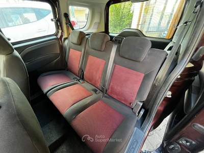 Fiat Doblò unico proprietario Marrone usata Sirignano