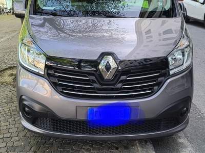 Renault Trafic Renaul traffic 9 posti  non fumatore usata Livorno