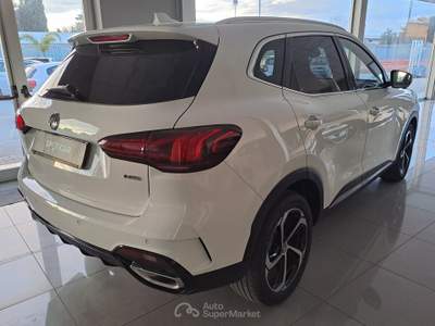 MG HS AT Luxury km 15322 garanzia 7 ANNI Bianco usata Parete
