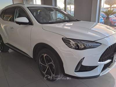 MG HS AT Luxury km 15322 garanzia 7 ANNI Bianco usata Parete