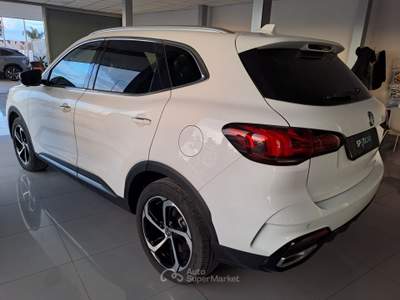 MG HS AT Luxury km 15322 garanzia 7 ANNI Bianco usata Parete