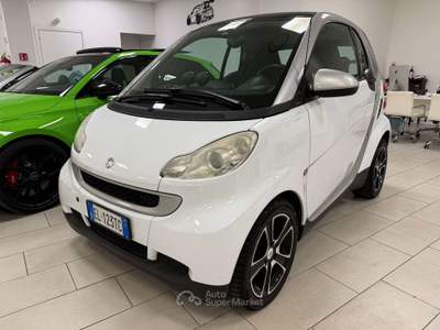 Smart ForTwo Fortwo II 2007 1.0 mhd bianca lim 70cv usata Bussolengo