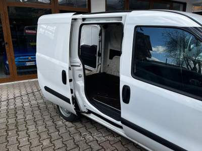 Opel Combo unico proprietario Bianco usata Sirignano