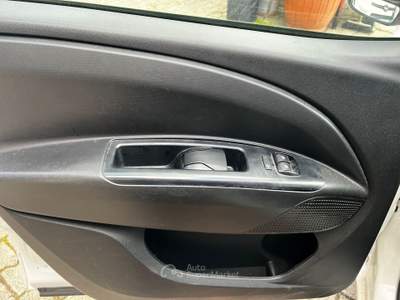 Opel Combo unico proprietario Bianco usata Sirignano
