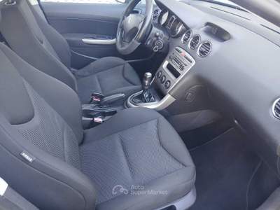 Peugeot 308 neopatentati Argento usata Massa