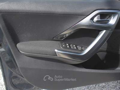 Peugeot 2008 AUTOMATICA Grigio usata Puegnago sul Garda