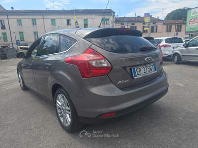 Ford Focus NON FUMATORE - NEOPATENTATO - SW usata Brescia