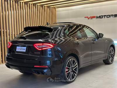 Maserati Levante AWD Trofeo PARI AL NUOVO PERMUTE GARANZIA Nero usata Latina