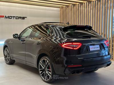 Maserati Levante AWD Trofeo PARI AL NUOVO PERMUTE GARANZIA Nero usata Latina