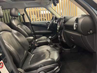 MINI Cooper SD COUNTRYMAN 2.0 143CV UNIPRO GARANZIA PERMUTE Oro usata Latina