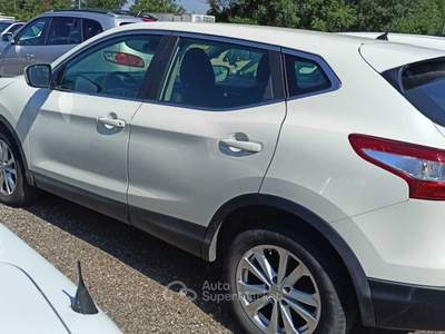 Nissan Qashqai No fumatore Bianco usata Viterbo