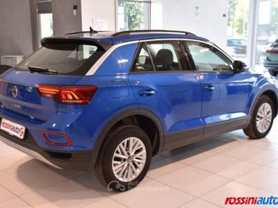Volkswagen T-Roc 2.0 TDI 150 CV DSG LIFE Blu/Azzurro usata Quinzano D'oglio