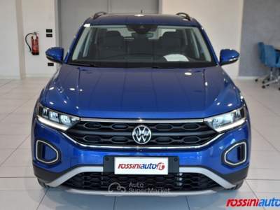 Volkswagen T-Roc 2.0 TDI 150 CV DSG LIFE Blu/Azzurro usata Quinzano D'oglio
