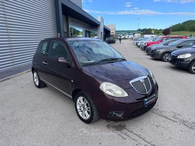 Lancia Ypsilon 1.3 MJT 75 CV Passion OK NEOPATENTATI Lilla usata Sant'Angelo in vado