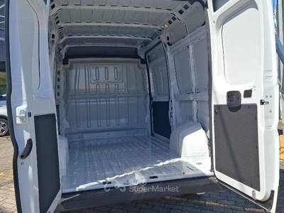 Peugeot Boxer 30 2.2 BlueHDi 120 S&S PM-TM Furgone Grigio usata Ancona