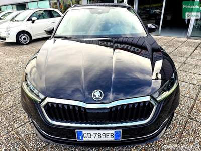 Skoda Octavia 1.5 G-TEC DSG Wagon Style Nero usata Trevi