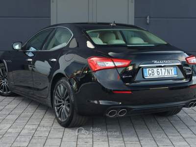 Maserati Ghibli V6 Diesel Granlusso Nero usata Caorso