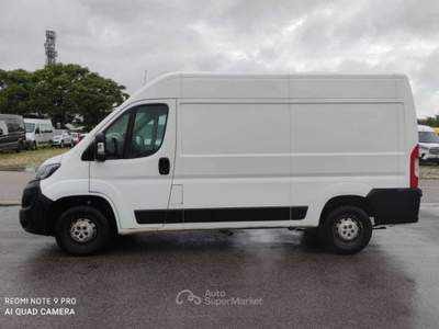 Peugeot Boxer 330 L2H2 2.2 BlueHDi 140cv - GB382KR Bianco usata Basiliano