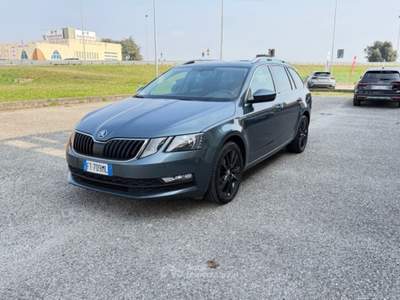 Skoda Octavia 1.6 TDI 115CV DSG Executive Grigio usata Codroipo
