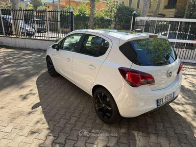 Opel Corsa unico proprietario Bianco usata Sirignano