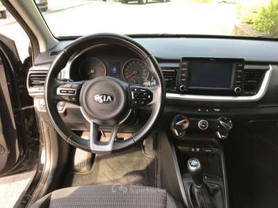 Kia Stonic 110 cv Style si neopatentati Nero usata Castelli Calepio