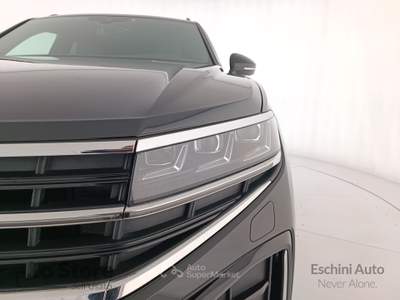 Volkswagen Touareg 3.0 v6 tdi scr r-line 231cv auto Nero usata Pisa
