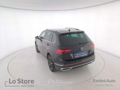 Volkswagen Tiguan 2.0 tdi elegance 150cv dsg Nero usata Pisa