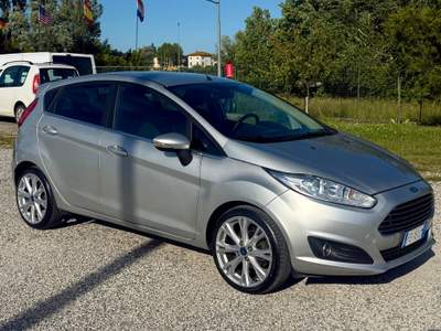 Ford Fiesta KM ORIGINALI TAGLIANDATI , GARANZIA 1 ANNO COMPRESA Argento usata Porcari
