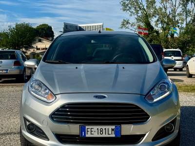 Ford Fiesta KM ORIGINALI TAGLIANDATI , GARANZIA 1 ANNO COMPRESA Argento usata Porcari