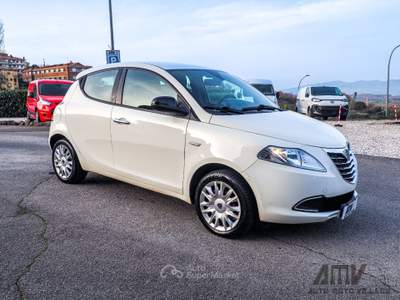 Lancia Ypsilon Ypsilon 1.3 mjt Silver s&amp;s 95cv Bianco usata Soriano nel Cimino