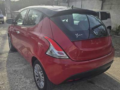 Lancia Ypsilon Bi-colore Rosso usata Castel San Giorgio