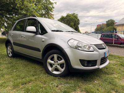 Suzuki SX4 SUZUKI SX 4   4WD Argento usata Torino