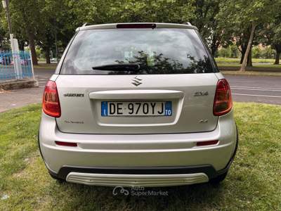 Suzuki SX4 SUZUKI SX 4   4WD Argento usata Torino