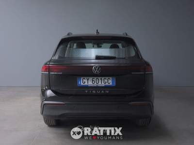 Volkswagen Tiguan tiguan 2.0 tdi life 150cv dsg Nero usata Barzago