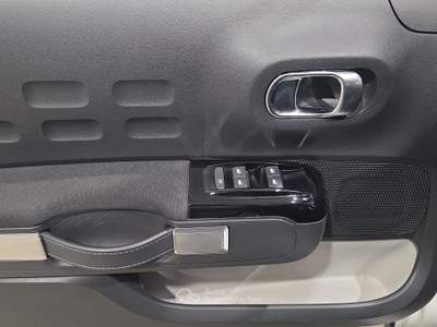 Citroen C3  1.2 puretech shine s&s 83cv neopatentati Bianco usata Firenze