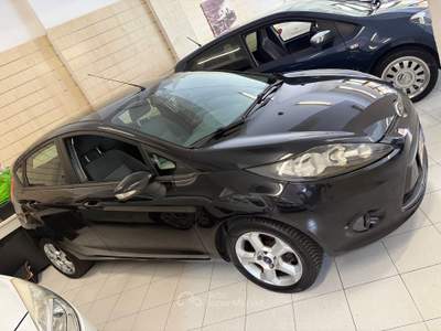 Ford Fiesta Ok neopatentati usata La Spezia