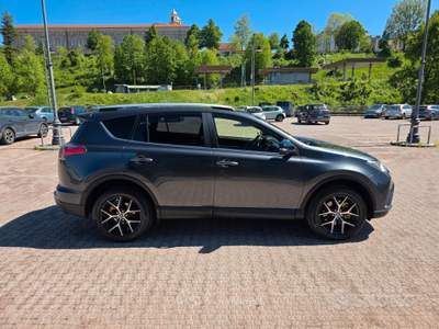 Toyota RAV4 ritiro usato/ usata Cuneo