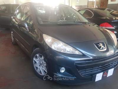 Peugeot 207 1.4 EURO 5 OK NEOPATENTATI!!! usata Cusano Milanino